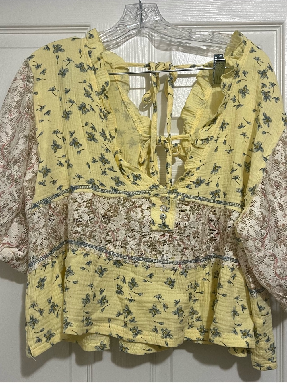 POL BOHO Yellow Floral Lace-Panel TOP